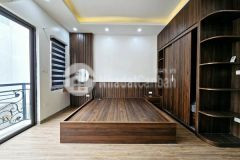 Ngoại giao đoàn gần ô tô tránh nhau thiết kể hiện đại full nội thất