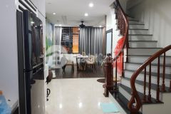 Nhà đẹp hà đông, cách chợ hà đông 300m, dân xây mới 5 tầng, 40m2, 4.95 tỷ