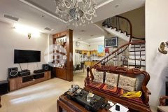 Bán nhà đang giảm,đường âu cơ, dt 43mx5 tầng,cách đường 15m,chỉ có 5.4 tỷ