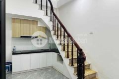 Bán gấp nhà, đường lạc long quân,dt 48mx5 tầng,ô tô sát nhà, giá chỉ 8.2 tỷ