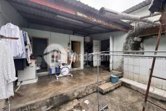 Chính chủ gửi bán nhà mt đường 836, p. phú hữu, 207.4m2 giá 65trm. lh0397925832.