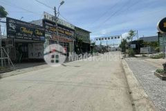 Cần bán 70m2 đất vị trí đẹp tại tt cái đôi vàm cà mau shr chỉ 1,43 tỷ. lh0946437467