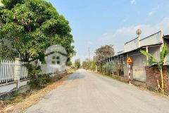 Cần bán 200m2 đất thổ cư ngay trung tâm tx chơn thành