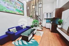 Cần bán nhà, phố xuân la,dt 50mx5 tầng,lô góc, ô tô 7 đỗ cạnh nhà. giá chỉ 8.3 tỷ.