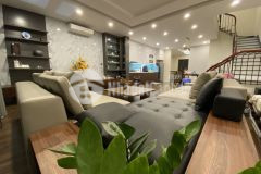 Bán gấp nhà mặt tiền đường 61m đã hoàn thiện siêu đẹp