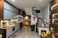 Cực kỳ rẻ, đường âu cơ,dt 48mx5 tầng,lô góc,ô tô gần, giá chỉ 7.3 tỷ