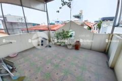 Nhà mặt ngõ gia quất 5 tỷ có sân để xe, diện tích 55m² x 4 tầng, sđcc