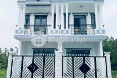 Nhà 1 trệt 1 lầu mới 100khu đô thị minh linh p5 tp vĩnh long