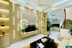 Nhà đẹp cầu giấy phố trần bình 32m x 5t giá 5.65 tỷ full nội thất, ở ngay