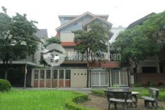 Tôi bán biệt thự mặt đường đôi kđt xa la view vườn hoa 230m2 chỉ 33.33 tỷ. lh 0989.62.6116