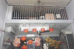 Khu vực trung tâm của sự giao thao kinh tế, dân trí cao, giao thông thuận lợi qua các quận, huyện.