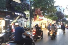 Bán nhà phân lô hoàng văn thái, 4 tầng mt5m, cách phố 10m giá 14 tỷ