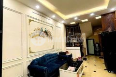 5 tỷ hoàn kiếm, 28m2, vài bước ô tô đỗ, nhà thoáng, kinh doanh