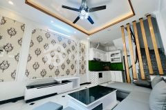 Giá đẹp. bán nhà việt hưng, long biên 32m2, 5t chỉ 4,2 tỷ