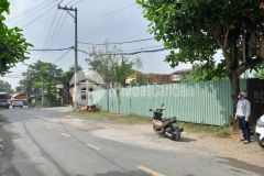 Lô đất mặt tiền đường 835 phú hữu dt 228m vị trí đẹp