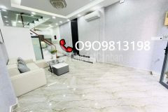 Bán gấp tân kiểng q7 nhà mới đẹp 4 tầng shr sang tên ở ngay.