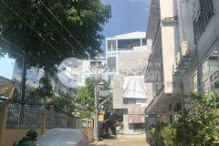 Gấp bán giảm chào 1.8tỷ hxh đỗ cửa 766 cmt8 nở hậu dt lớn 59m2 4 x 15 còn 7.2 tỷ