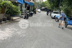 Nhà bán hoàng hoa thám, nở hậu, chỉ 4,3 tỷ.