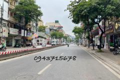 Bán nhà 2 tầng x 56m2 ô tô tránh trước cửa đường lạc long quân.