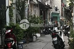 Bán nhà gần lê văn quới bình tân dt 4x9 2 tầng hẻm 4m 3.85 tỷ