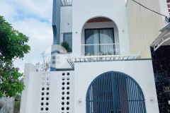 Bán gấp nhà gần chợ bình chánh 5x18 1 trệt 1 lầu shr 850tr