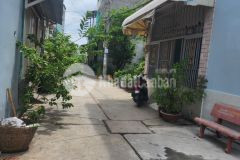 Nhà 2.5 tỷ còn thương lượng được, bình tân, 4x10, hxh, 2 tầng btct, đường thông tl10