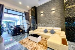 Gò vấp, hxh thông, 80m2, 4 tầng 7 pn, nội thất đẹp chỉ 9 tỷ 800 triệu