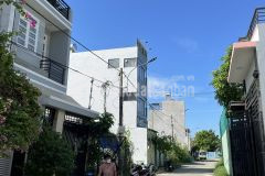 Nhà đẹp kdc an ninh gần vinhomes vincommall thủ đức