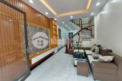 Nhà phố dt 55m,6t, 6mt, 11,8 tỷ đống đa.