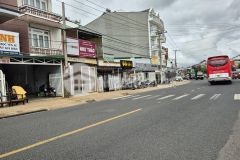 Chỉ 10 tỷ sỡ hữu ngay mặt tiền đường lộ giới 20m đà lạt giá tốt