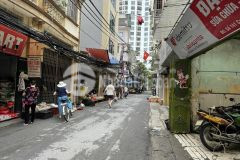 Nhà mặt phố dt 94m, 5 tầng, 30 tỷ. đống đa.