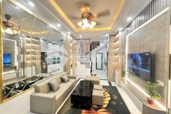 Siêu phẩm ngõ 79 cầu giấy 36m2 x 5 tầng, giá 6,6 tỷ, lô góc 3 thoáng, 30m ra hồ ô tô.