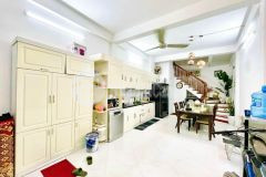 Bán nhà tây hồ 40mx5t, 5.8 tỷ, lô góc, ở ngay, nhà cực đẹp.