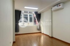 Bán nhà cầu giấy phố phùng chí kiên 38m x 5t giá 9.5 tỷ, thang máy, nhà đẹp, ô tô