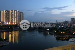 Hot bán nhà mặt hồ hạ đình, 2 mặt tiền giá chỉ 260trm2, dt 110m2, mt 5.4m, sổ vuông đét