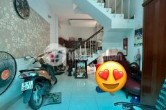 Quan11 lê tung 6.3tỷ tl, 4tầng 5pn, 47m, hẻm 4m, hẻm thông. ngay vòng xoay lê đại hành