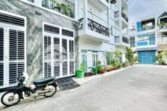 Bán gấp nhà bình tân, 7x11, 4 tấm, đường nhựa 7m, giá 6.5 tỷ
