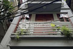 Cầu giấy kinh doanh ô tô qua nhà 4 tầng ở ngay sổ nở hậu ngõ vip, một nhà ra phố, 2 thoán