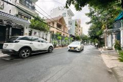 Biệt thự 3 lầu mái thái khu vip 2 mặt tiền nguyễn oanh ngang 8m 176m2 tặng nội thất 28 tỷ.