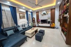 Bán nhà ngay, phố nguyễn khang, dt 51mx 5 tầng, ô tô ngay cạnh.giá chỉ 8 tỷ