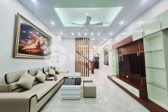 Cần bán nhà phố nguyễn văn huyên, dt 59mx5 tầng, ô tô vào nhà, giá 9.3 tỷ.