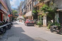 Bán gấp nhà phố giang văn minh 17.8 tỷ 56m2, 4t, mt5.7m ô tô dừng đỗ kinh doanh 2 thoáng