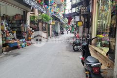 Bán nhà tôn thất tùng 50m2, mặt tiền 4m. lô góc oto qua, kdoanh 9.3 tỷ