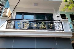 Giá chỉ có 9.3 tỷ,phố nguyễn ngọc vũ dt 59m,ô tô đỗ trước nhà, về ở ngay.