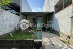 Bán căn nhà cấp 4 dt rộng ở thị trấn gò dầu 5x48 236m2 370 triệu, sổ hồng riêng