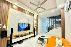 Chủ cần bán gấp nhà vũ tông phan thanh xuân ngõ thông ôtô tránh 36m2 5 tầng giá 4,8 tỷ