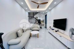 Bán nhà đẹp lô góc 2 mặt ngõ ô tô vào nhà ngõ 155 cầu giấy 4t 48m2 giá 10,8 tỷ. lh 0869381258