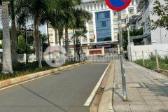 Bán biệt thự ngay ubnd q9, xa lộ hà nội, dt 230m2 giá 21 tỷ