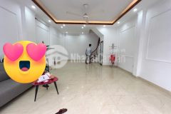 Bán nhà minh khai, sát timescity, 42m sổ đỏ chính chủ, giá 6.8 tỷ