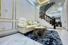 Nhà đẹp full nội thất cầu giấy quan hoa 37m x 4t giá 8.4 tỷ, lô góc, ô tô, kinh doanh